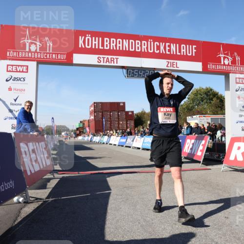 03.10.2025 - Köhlbrandbrückenlauf Lena Gebhardt http://msf.ph/oto/9038819 03.10.2025 12:54:20 Ziel 4023, 4598 meine-sportfotos.de