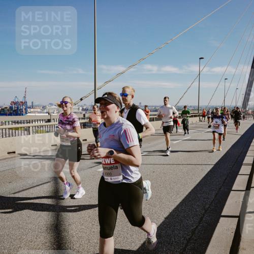 03.10.2025 - Köhlbrandbrückenlauf Michael Burmester http://msf.ph/oto/9038828 03.10.2025 12:31:33 Position 1 6300 meine-sportfotos.de