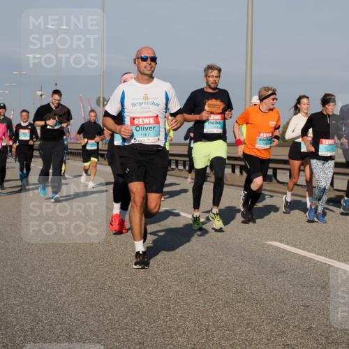 03.10.2025 - Köhlbrandbrückenlauf Fabian Wolf http://msf.ph/oto/9038830 03.10.2025 09:53:08 Position 3 1567, 1163, 3811 meine-sportfotos.de