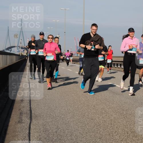03.10.2025 - Köhlbrandbrückenlauf Fabian Wolf http://msf.ph/oto/9038877 03.10.2025 09:53:10 Position 3 3380, 1566, 3641, 1409 meine-sportfotos.de