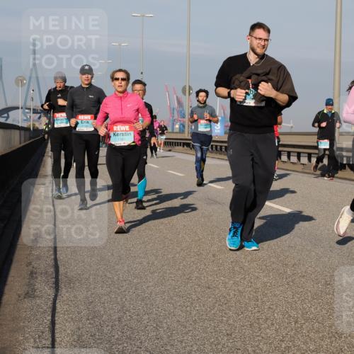 03.10.2025 - Köhlbrandbrückenlauf Fabian Wolf http://msf.ph/oto/9038895 03.10.2025 09:53:11 Position 3 1566, 1473, 2990 meine-sportfotos.de