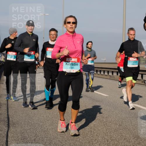 03.10.2025 - Köhlbrandbrückenlauf Fabian Wolf http://msf.ph/oto/9038932 03.10.2025 09:53:13 Position 3 2735, 1566, 3641 meine-sportfotos.de