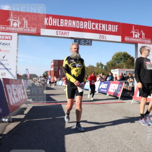 03.10.2025 - Köhlbrandbrückenlauf Lena Gebhardt http://msf.ph/oto/9038941 03.10.2025 13:16:26 Ziel 4144, 4146, 4314, 4317, 4347, 4408, 4414, 4563, 4586, 4928, 4952, 5032, 5498, 5570, 5694, 5815, 5836, 5983, 6353, 6377, 6761, 6771, 6812 meine-sportfotos.de