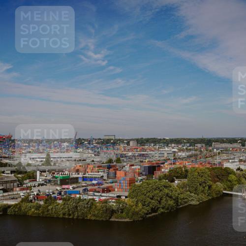 03.10.2025 - Köhlbrandbrückenlauf Michael Burmester http://msf.ph/oto/9038955 03.10.2025 12:01:40 Position 1  meine-sportfotos.de
