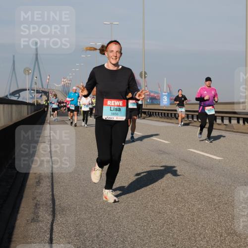 03.10.2025 - Köhlbrandbrückenlauf Fabian Wolf http://msf.ph/oto/9039048 03.10.2025 09:53:19 Position 3 1656 meine-sportfotos.de