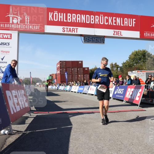 03.10.2025 - Köhlbrandbrückenlauf Lena Gebhardt http://msf.ph/oto/9039072 03.10.2025 12:54:41 Ziel 4060, 4079, 4106, 4209, 6621, 6683 meine-sportfotos.de