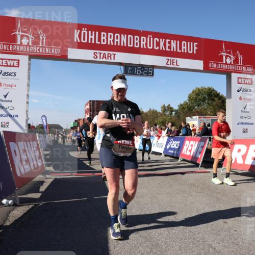 03.10.2025 - Köhlbrandbrückenlauf Lena Gebhardt http://msf.ph/oto/9039115 03.10.2025 13:16:30 Ziel 4036, 4144, 4146, 4314, 4317, 4347, 4408, 4414, 4586, 4952, 5032, 5104, 5498, 5570, 5630, 5694, 5815, 5836, 5983, 6208, 6353, 6377, 6761, 6771, 6812 meine-sportfotos.de