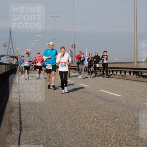 03.10.2025 - Köhlbrandbrückenlauf Fabian Wolf http://msf.ph/oto/9039119 03.10.2025 09:53:25 Position 3 17, 2 meine-sportfotos.de