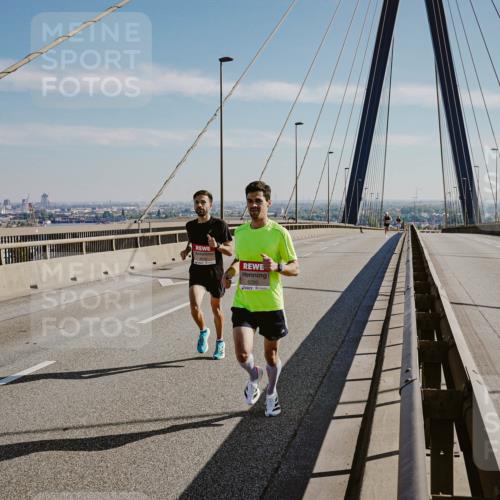 03.10.2025 - Köhlbrandbrückenlauf Michael Burmester http://msf.ph/oto/9039124 03.10.2025 12:17:01 Position 1 6280, 4010 meine-sportfotos.de