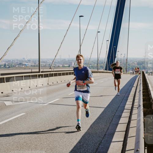 03.10.2025 - Köhlbrandbrückenlauf Michael Burmester http://msf.ph/oto/9039154 03.10.2025 12:17:18 Position 1 6638 meine-sportfotos.de