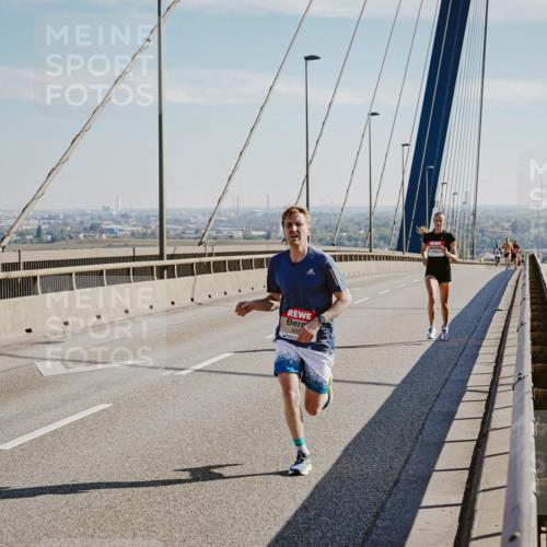 03.10.2025 - Köhlbrandbrückenlauf Michael Burmester http://msf.ph/oto/9039159 03.10.2025 12:17:18 Position 1 6638 meine-sportfotos.de