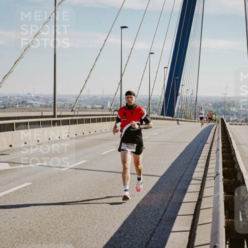 03.10.2025 - Köhlbrandbrückenlauf Michael Burmester http://msf.ph/oto/9039219 03.10.2025 12:17:46 Position 1  meine-sportfotos.de