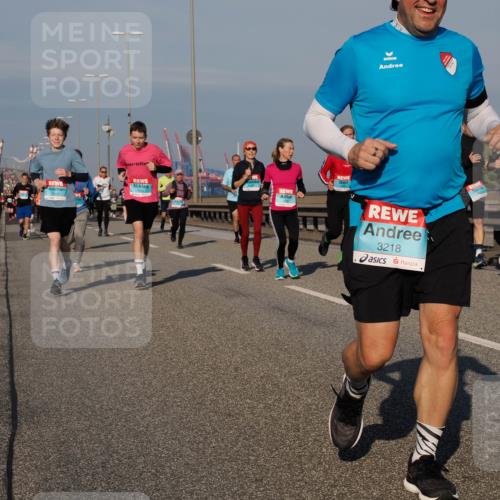 03.10.2025 - Köhlbrandbrückenlauf Fabian Wolf http://msf.ph/oto/9039220 03.10.2025 09:53:30 Position 3 3218 meine-sportfotos.de