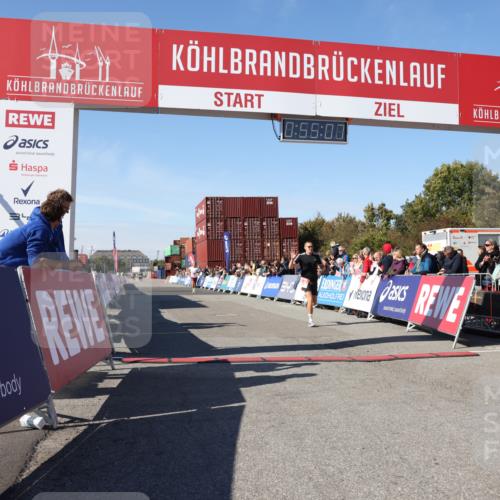 03.10.2025 - Köhlbrandbrückenlauf Lena Gebhardt http://msf.ph/oto/9039258 03.10.2025 12:55:07 Ziel 5765, 6130, 6410 meine-sportfotos.de