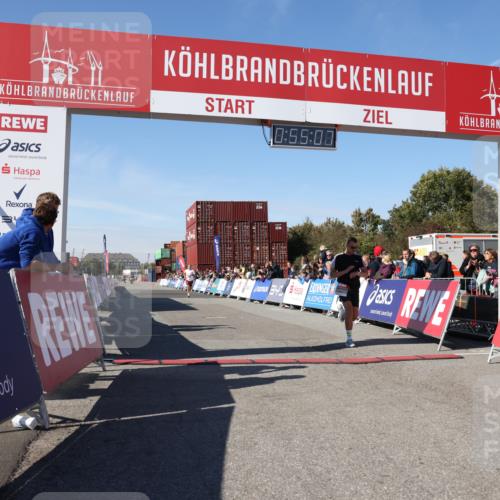 03.10.2025 - Köhlbrandbrückenlauf Lena Gebhardt http://msf.ph/oto/9039263 03.10.2025 12:55:08 Ziel 5765, 6130, 6410 meine-sportfotos.de