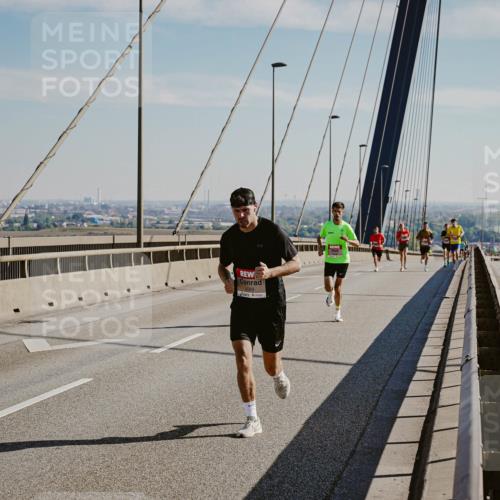 03.10.2025 - Köhlbrandbrückenlauf Michael Burmester http://msf.ph/oto/9039270 03.10.2025 12:18:11 Position 1  meine-sportfotos.de