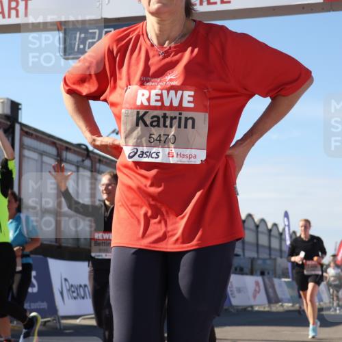 03.10.2025 - Köhlbrandbrückenlauf Luisa Fischer http://msf.ph/oto/9039307 03.10.2025 13:29:33 Ziel 5340, 5366, 5470, 5482, 5514, 5601, 6093, 6156, 6215, 6334, 6335, 6336, 6351, 6387, 6439, 6539, 6543, 6554, 6555 meine-sportfotos.de