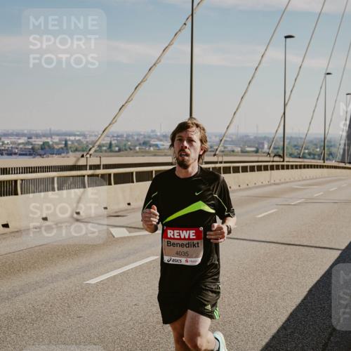 03.10.2025 - Köhlbrandbrückenlauf Michael Burmester http://msf.ph/oto/9039337 03.10.2025 12:18:25 Position 1 4035 meine-sportfotos.de