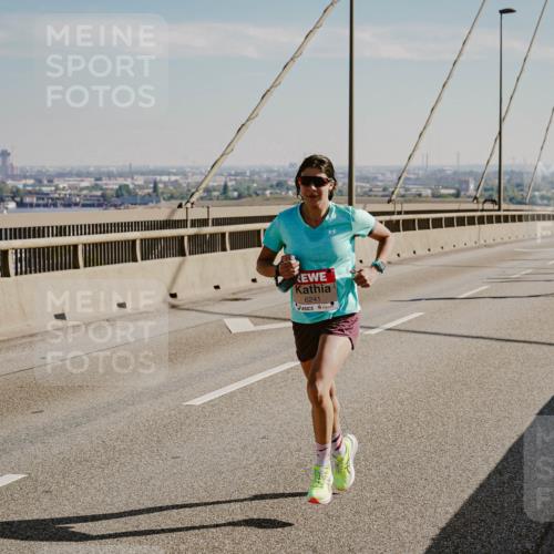 03.10.2025 - Köhlbrandbrückenlauf Michael Burmester http://msf.ph/oto/9039359 03.10.2025 12:18:44 Position 1 6241 meine-sportfotos.de