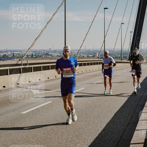03.10.2025 - Köhlbrandbrückenlauf Michael Burmester http://msf.ph/oto/9039390 03.10.2025 12:18:52 Position 1 4013 meine-sportfotos.de