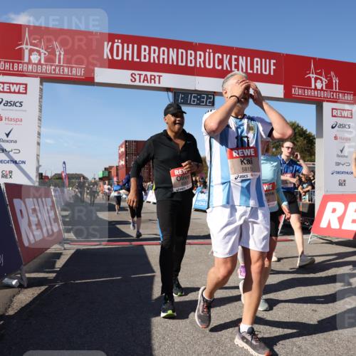 03.10.2025 - Köhlbrandbrückenlauf Lena Gebhardt http://msf.ph/oto/9039393 03.10.2025 13:16:32 Ziel 4036, 4144, 4146, 4235, 4314, 4408, 4414, 4586, 4952, 5104, 5498, 5570, 5630, 5694, 5815, 5983, 6208, 6353, 6377, 6761, 6812 meine-sportfotos.de