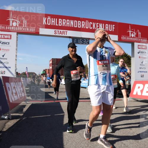 03.10.2025 - Köhlbrandbrückenlauf Lena Gebhardt http://msf.ph/oto/9039400 03.10.2025 13:16:32 Ziel 4036, 4144, 4146, 4235, 4314, 4408, 4414, 4586, 4952, 5104, 5498, 5570, 5630, 5694, 5815, 5983, 6208, 6353, 6377, 6761, 6812 meine-sportfotos.de