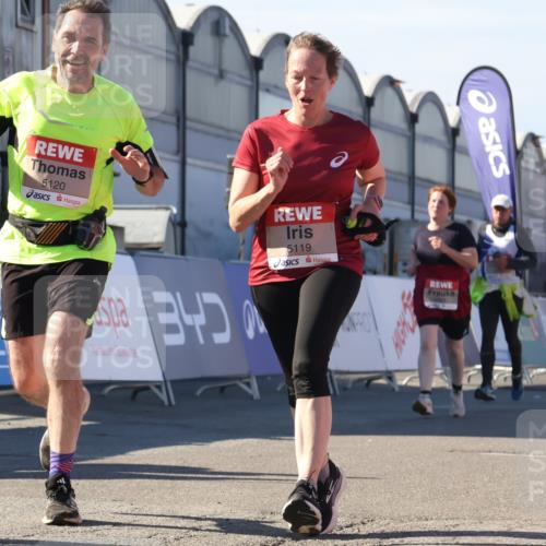 03.10.2025 - Köhlbrandbrückenlauf Luisa Fischer http://msf.ph/oto/9039404 03.10.2025 13:29:42 Ziel 4629, 4660, 4720, 4733, 5119, 5120, 5260, 5333, 5482, 5574, 6093, 6215, 6387, 6439, 6539, 6543, 6554, 6555 meine-sportfotos.de