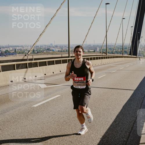 03.10.2025 - Köhlbrandbrückenlauf Michael Burmester http://msf.ph/oto/9039419 03.10.2025 12:19:08 Position 1 4092 meine-sportfotos.de