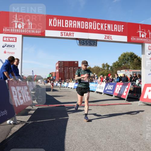 03.10.2025 - Köhlbrandbrückenlauf Lena Gebhardt http://msf.ph/oto/9039455 03.10.2025 12:55:43 Ziel 4001, 4104, 4594, 6100, 6762 meine-sportfotos.de