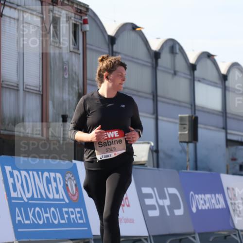 03.10.2025 - Köhlbrandbrückenlauf Luisa Fischer http://msf.ph/oto/9039457 03.10.2025 13:29:58 Ziel 4459, 4714, 4825, 5333, 5369, 5574, 5587, 5621, 5930, 5944, 6066, 6234, 6570, 6698 meine-sportfotos.de