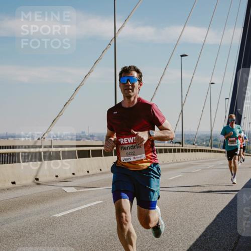 03.10.2025 - Köhlbrandbrückenlauf Michael Burmester http://msf.ph/oto/9039480 03.10.2025 12:19:29 Position 1 6422, 7 meine-sportfotos.de