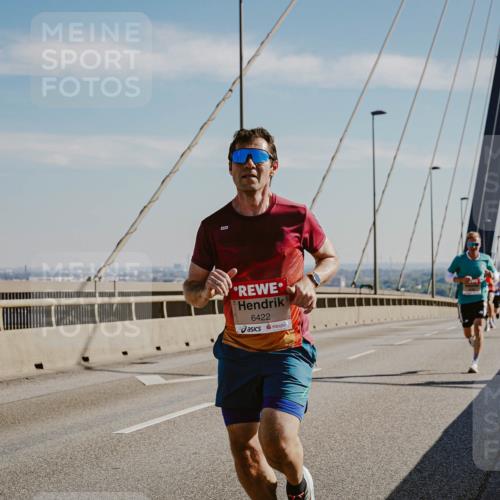 03.10.2025 - Köhlbrandbrückenlauf Michael Burmester http://msf.ph/oto/9039485 03.10.2025 12:19:29 Position 1 6422 meine-sportfotos.de