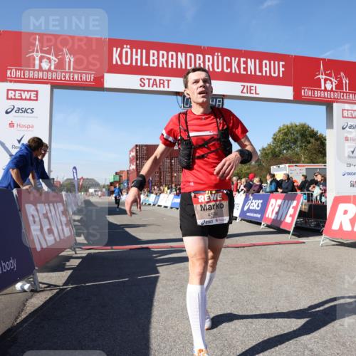 03.10.2025 - Köhlbrandbrückenlauf Lena Gebhardt http://msf.ph/oto/9039539 03.10.2025 12:55:48 Ziel 4001, 4594, 6100, 6480, 6762 meine-sportfotos.de