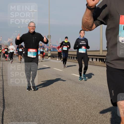 03.10.2025 - Köhlbrandbrückenlauf Fabian Wolf http://msf.ph/oto/9039548 03.10.2025 09:53:44 Position 3 117, 1873, 1243 meine-sportfotos.de