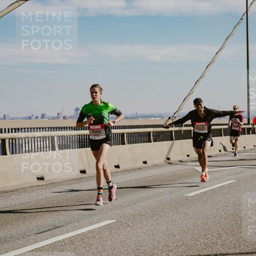 03.10.2025 - Köhlbrandbrückenlauf Michael Burmester http://msf.ph/oto/9039584 03.10.2025 12:19:52 Position 1  meine-sportfotos.de