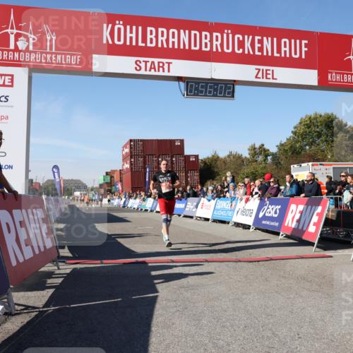 03.10.2025 - Köhlbrandbrückenlauf Lena Gebhardt http://msf.ph/oto/9039606 03.10.2025 12:56:02 Ziel 5966, 6778 meine-sportfotos.de