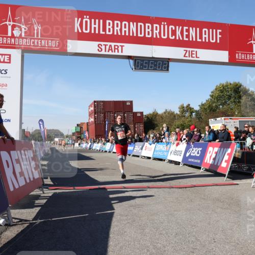 03.10.2025 - Köhlbrandbrückenlauf Lena Gebhardt http://msf.ph/oto/9039610 03.10.2025 12:56:02 Ziel 5966, 6778 meine-sportfotos.de