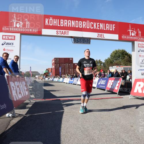 03.10.2025 - Köhlbrandbrückenlauf Lena Gebhardt http://msf.ph/oto/9039633 03.10.2025 12:56:04 Ziel 4041, 5966, 6778 meine-sportfotos.de