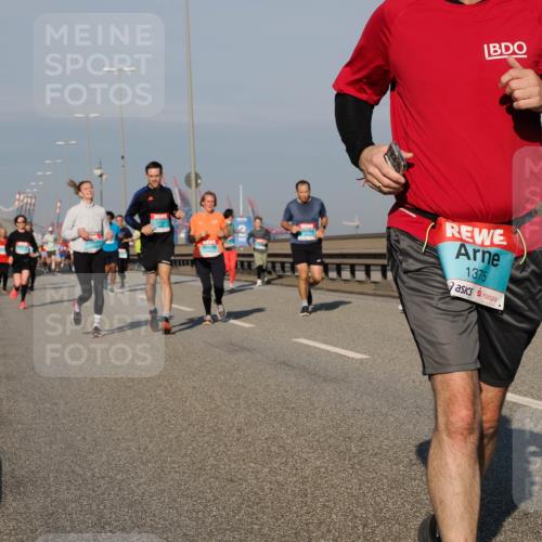03.10.2025 - Köhlbrandbrückenlauf Fabian Wolf http://msf.ph/oto/9039655 03.10.2025 09:53:49 Position 3 1375 meine-sportfotos.de