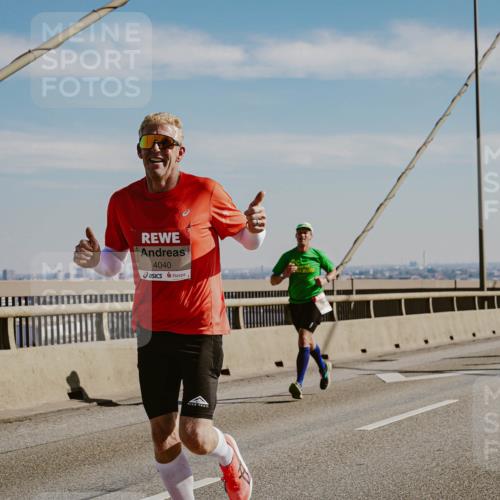 03.10.2025 - Köhlbrandbrückenlauf Michael Burmester http://msf.ph/oto/9039666 03.10.2025 12:19:59 Position 1 4040 meine-sportfotos.de
