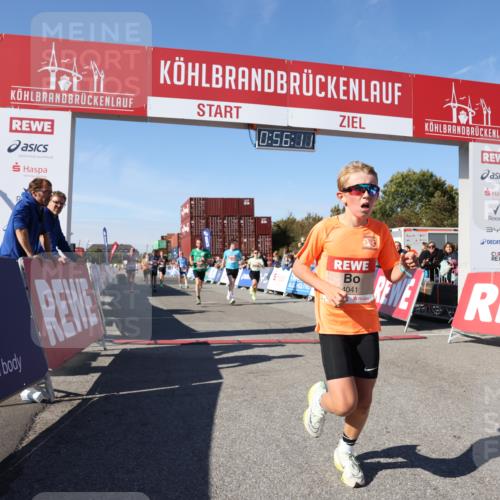 03.10.2025 - Köhlbrandbrückenlauf Lena Gebhardt http://msf.ph/oto/9039686 03.10.2025 12:56:11 Ziel 4041, 4050, 4078, 4114, 4123, 5957, 6206, 6489, 6495, 6778 meine-sportfotos.de