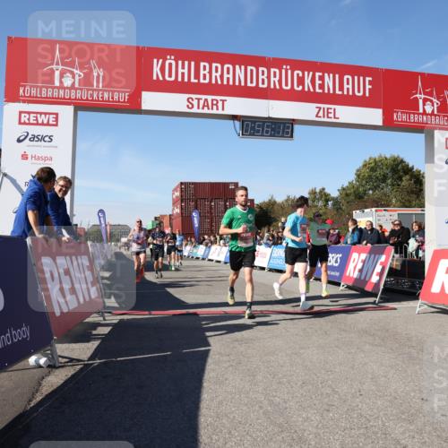03.10.2025 - Köhlbrandbrückenlauf Lena Gebhardt http://msf.ph/oto/9039703 03.10.2025 12:56:13 Ziel 4041, 4050, 4078, 4114, 4123, 5957, 6206, 6489, 6495 meine-sportfotos.de