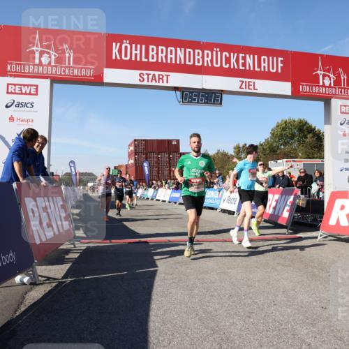 03.10.2025 - Köhlbrandbrückenlauf Lena Gebhardt http://msf.ph/oto/9039706 03.10.2025 12:56:13 Ziel 4041, 4050, 4078, 4114, 4123, 5957, 6206, 6489, 6495 meine-sportfotos.de