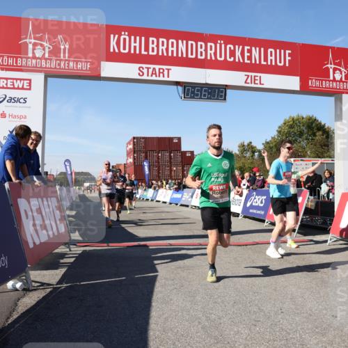 03.10.2025 - Köhlbrandbrückenlauf Lena Gebhardt http://msf.ph/oto/9039710 03.10.2025 12:56:14 Ziel 4041, 4050, 4078, 4114, 4123, 5957, 6206, 6489, 6495 meine-sportfotos.de