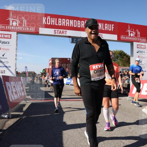 03.10.2025 - Köhlbrandbrückenlauf Lena Gebhardt http://msf.ph/oto/9039716 03.10.2025 13:16:33 Ziel 4036, 4146, 4235, 4314, 4408, 4414, 4586, 4952, 5104, 5498, 5570, 5630, 5694, 5815, 5983, 6208, 6353, 6377, 6761, 6812 meine-sportfotos.de