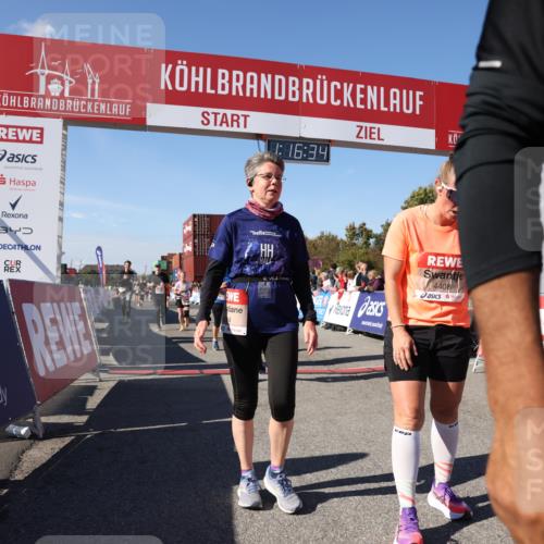 03.10.2025 - Köhlbrandbrückenlauf Lena Gebhardt http://msf.ph/oto/9039729 03.10.2025 13:16:35 Ziel 4036, 4146, 4235, 4314, 4408, 4586, 5104, 5498, 5570, 5630, 5694, 5815, 5983, 6208, 6353, 6377, 6812 meine-sportfotos.de