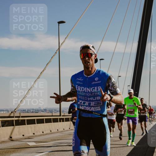 03.10.2025 - Köhlbrandbrückenlauf Michael Burmester http://msf.ph/oto/9039734 03.10.2025 12:20:06 Position 1 3 meine-sportfotos.de
