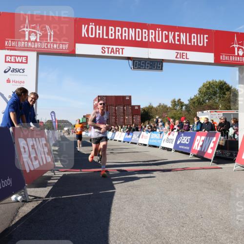 03.10.2025 - Köhlbrandbrückenlauf Lena Gebhardt http://msf.ph/oto/9039737 03.10.2025 12:56:15 Ziel 4028, 4041, 4050, 4078, 4114, 4123, 5957, 6206, 6489, 6495 meine-sportfotos.de