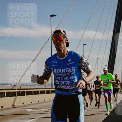 03.10.2025 - Köhlbrandbrückenlauf Michael Burmester http://msf.ph/oto/9039741 03.10.2025 12:20:06 Position 1  meine-sportfotos.de