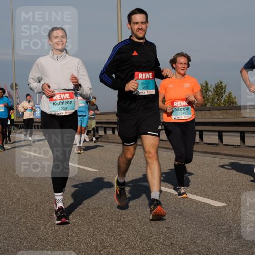 03.10.2025 - Köhlbrandbrückenlauf Fabian Wolf http://msf.ph/oto/9039752 03.10.2025 09:53:53 Position 3 1229, 3808, 1343, 2026 meine-sportfotos.de